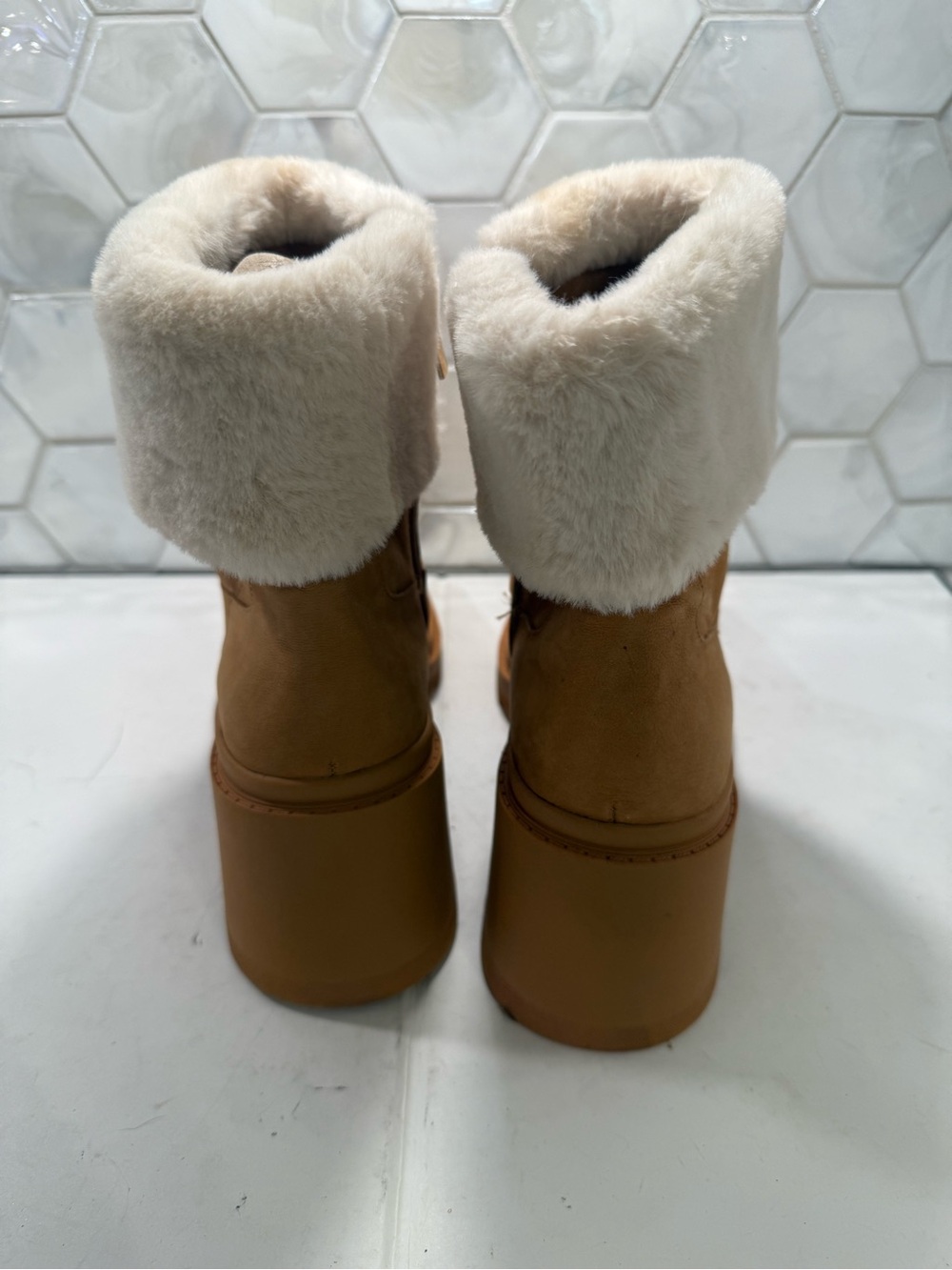 Karl Lagerfeld Paris Carey Fur Cuff Tan Suede Fashion Ankle Boots Sz 9.5 - Picture 8 of 15